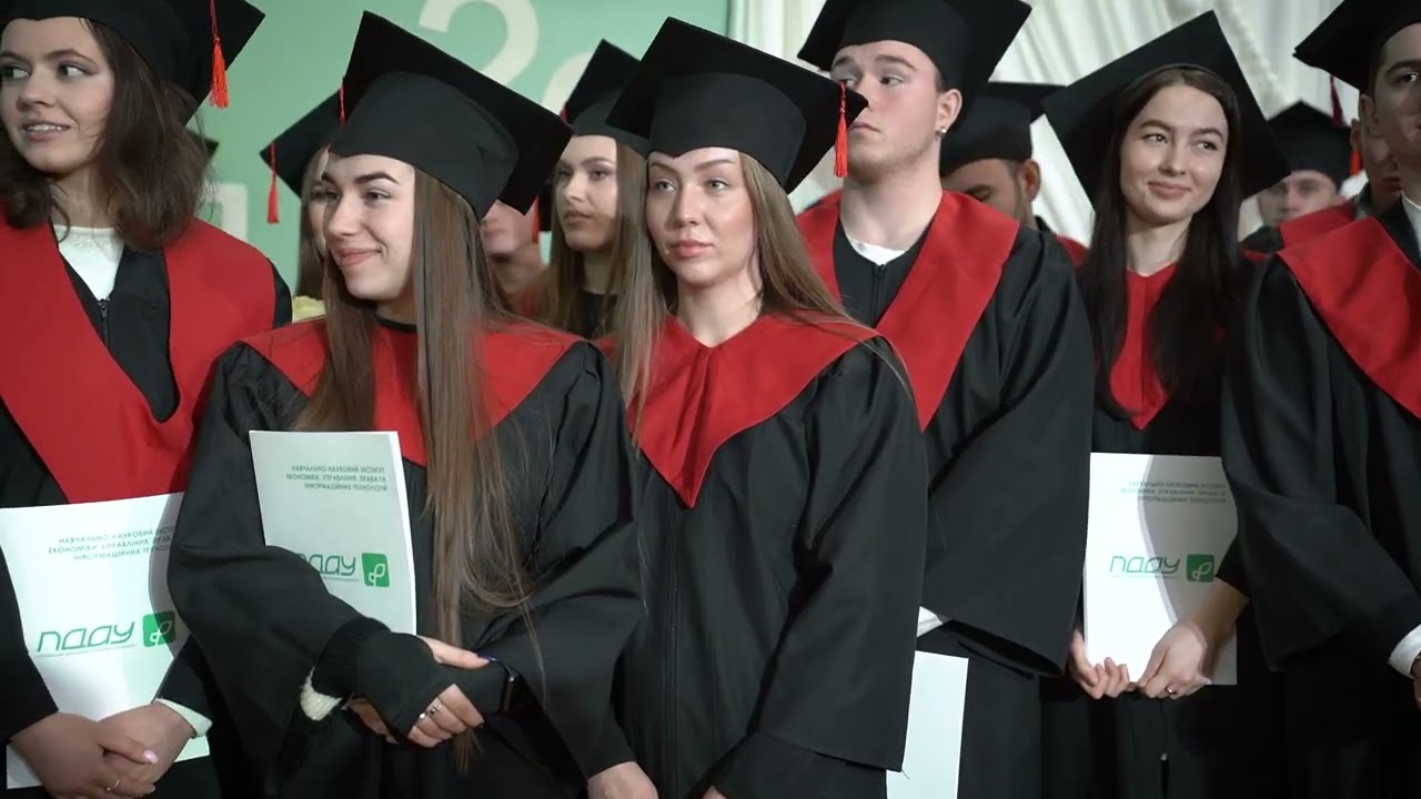 Випуск магістрів ПДАУ 2025